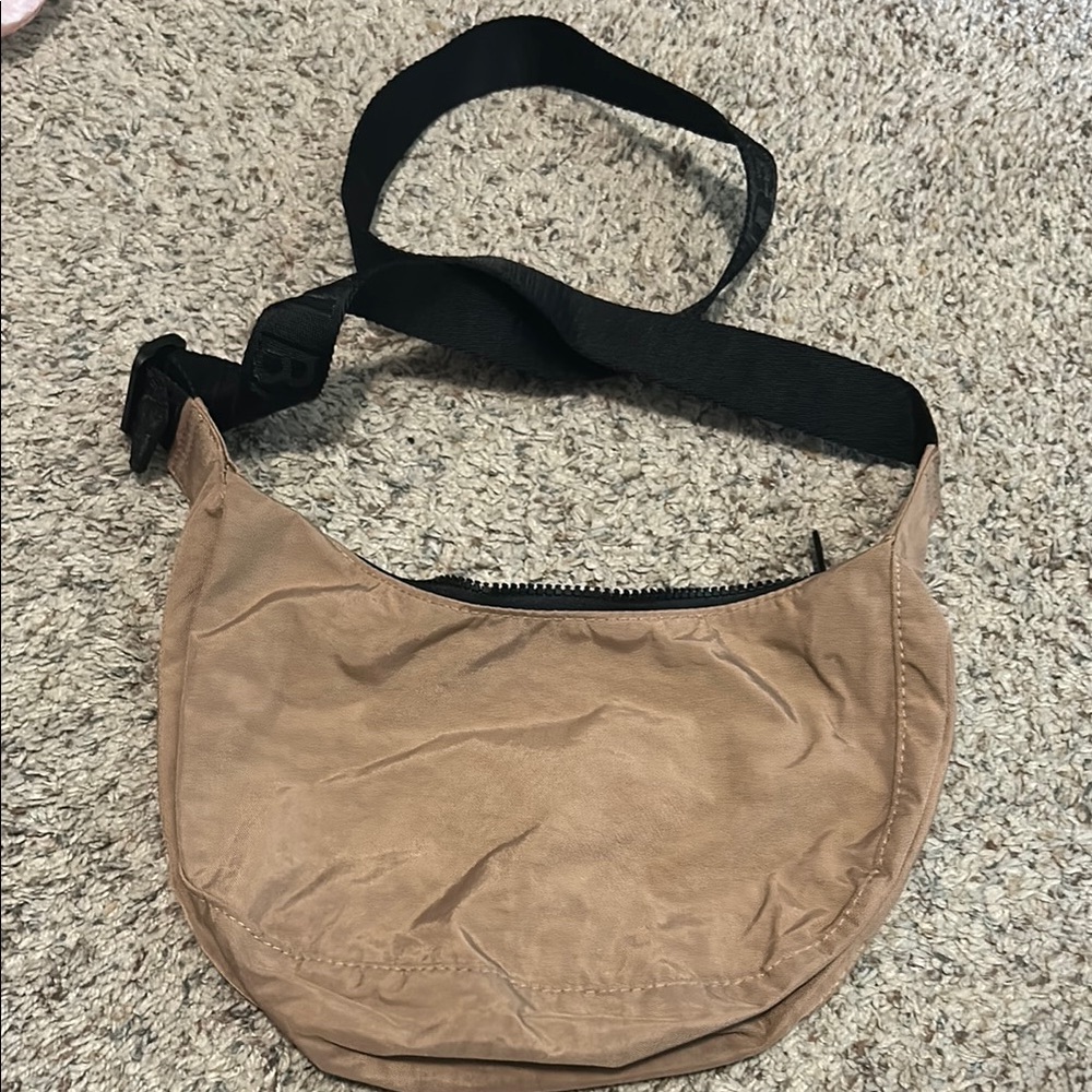 BAGGU Tan Crossbody Bag
